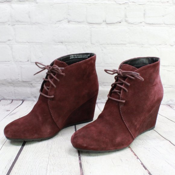 Clarks Shoes - Clarks Women's Rosepoint Dew Maroon Suede Lace Up Wedge Booties Size 8.5 M